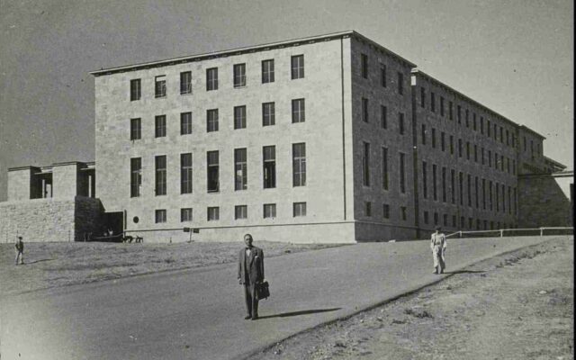 TBMM Binası inşaatının denetlemesinde görev alan Ferenc Hillinger