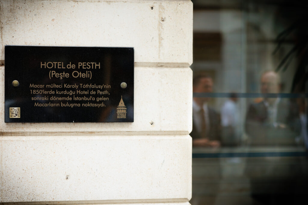 “Hotel de Pesth” ya da “Peste Oteli”